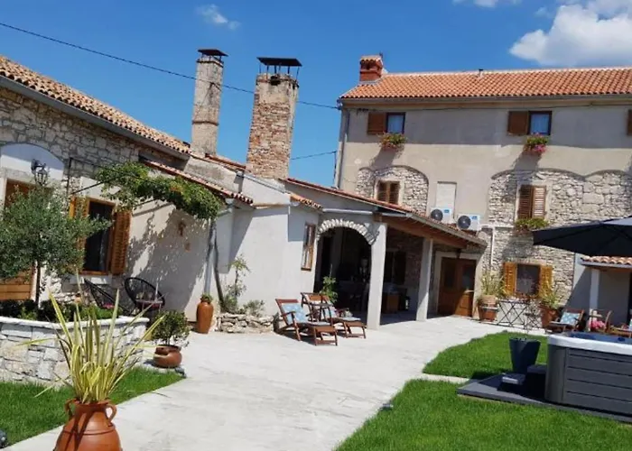 Double With Terrace 아파트